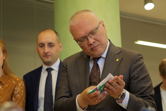 Александр Соколов: договорились с X5 Group, что кировские товары будут на полках федеральных сетей